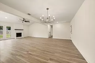 1003 Summit Cir, Carrollton, TX 75006 - Photo 2