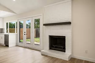 1003 Summit Cir, Carrollton, TX 75006 - Photo 4