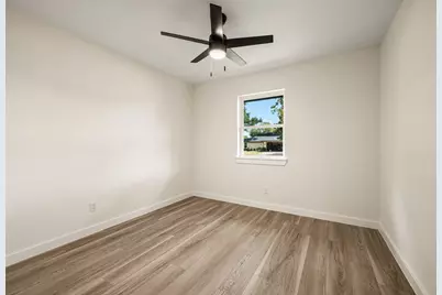 1003 Summit Circle, Carrollton, TX 75006 - Photo 16