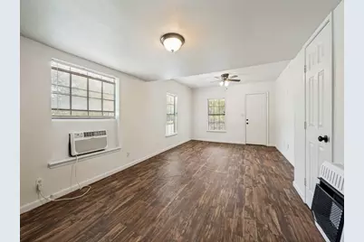 541 Denison Street, Gainesville, TX 76240 - Photo 8