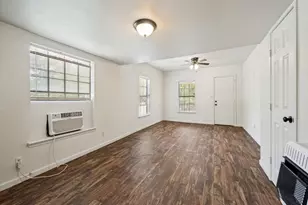 541 Denison St, Gainesville, TX 76240 - Photo 8