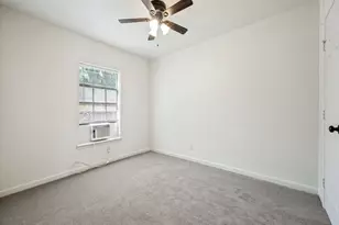541 Denison St, Gainesville, TX 76240 - Photo 14