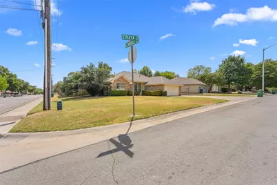 419 Strata Drive, Denton, TX 76201 - Photo 26