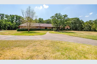 10100 Crestline Trail, Burleson, TX 76028 - Photo 2