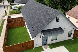 2916 Hemphill St, Greenville, TX 75401 - Photo 2