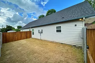2916 Hemphill St, Greenville, TX 75401 - Photo 14