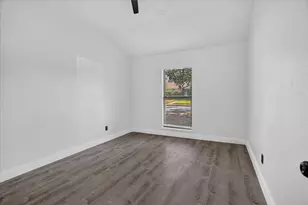 1800 Tree Line Dr, Carrollton, TX 75007 - Photo 8
