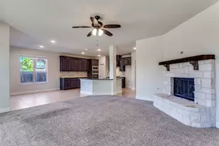 1029 Palo Oaks Dr, Burleson, TX 76028 - Photo 10