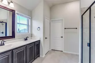 1029 Palo Oaks Dr, Burleson, TX 76028 - Photo 12