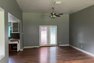 2071 W Point Tap Rd, Palestine, TX 75803 - Photo 6