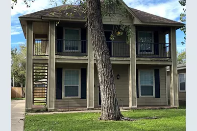 2822 Livingston Avenue, Fort Worth, TX 76110 - Photo 1