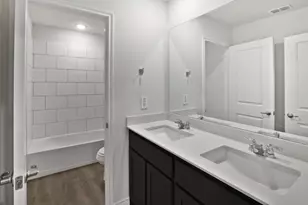 3694 Saguaro Dr, Grand Prairie, TX 75052 - Photo 10