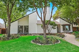 1905 Violet Circle, Richardson, TX 75080 - Photo 2