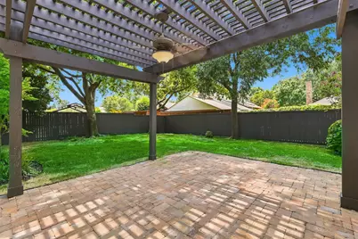 1905 Violet Circle, Richardson, TX 75080 - Photo 32