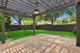 1905 Violet Circle, Richardson, TX 75080 - Photo 32