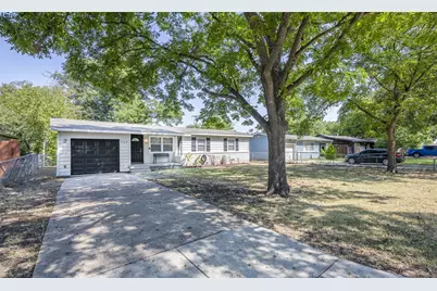 509 Circle Drive, Arlington, TX 76010 - Photo 2