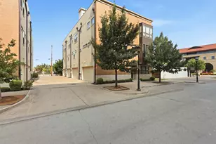 1114 S Adams St, Fort Worth, TX 76104 - Photo 2