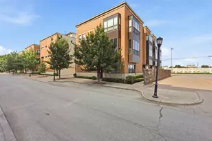 1114 S Adams St, Fort Worth, TX 76104 - Photo 1