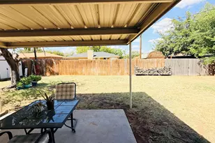 1402 Preston Trail Ct, Graham, TX 76450 - Photo 12