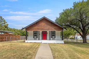 1212 Earl St, Commerce, TX 75428 - Photo 2