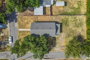 1212 Earl St, Commerce, TX 75428 - Photo 28