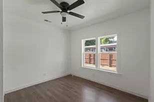 1212 Earl St, Commerce, TX 75428 - Photo 14