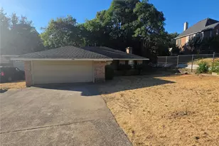 7334 Ridge Park Ln, Dallas, TX 75232 - Photo 2