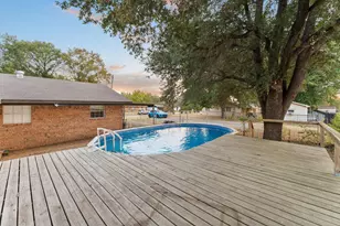 623 E Kempner St, Mabank, TX 75147 - Photo 22