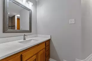 623 E Kempner St, Mabank, TX 75147 - Photo 16