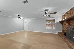 623 E Kempner St, Mabank, TX 75147 - Photo 8