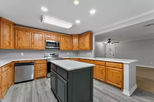 623 E Kempner St, Mabank, TX 75147 - Photo 10