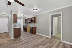 3205 Pacesetter Dr, Dallas, TX 75241 - Photo 4