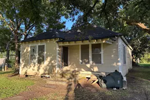 2408 19th St, Port Arthur, TX 77640 - Photo 2