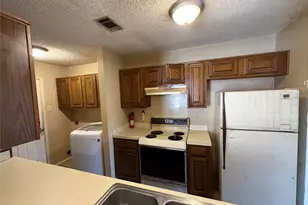 625 Manco Rd, Lewisville, TX 75067 - Photo 6