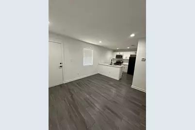 321 E 8th Street #206, Dallas, TX 75203 - Photo 10