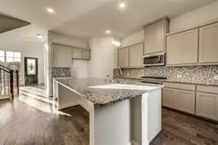 4929 McKinney Hollow Dr, McKinney, TX 75070 - Photo 2