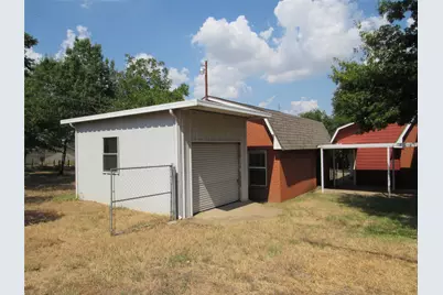 626 Friendly Oaks Drive, Bruceville, TX 76630 - Photo 22