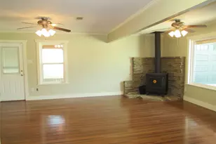 626 Friendly Oaks Dr, Bruceville, TX 76630 - Photo 6