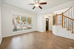 524 Josephine St, Dallas, TX 75246 - Photo 2