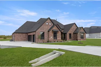 6633 Emerson Drive, Mesquite, TX 75114 - Photo 2