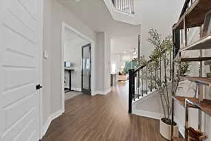 2585 Four Roses Dr, Lewisville, TX 75056 - Photo 4