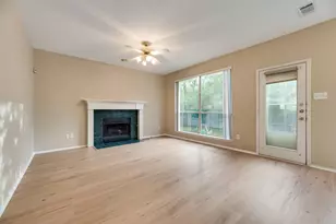 2209 Norwich Pl, Carrollton, TX 75006 - Photo 4