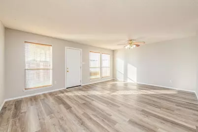 7550 Kings Trail, Fort Worth, TX 76133 - Photo 10