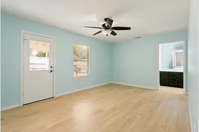 2124 Brentwood Lane, Carrollton, TX 75006 - Photo 12