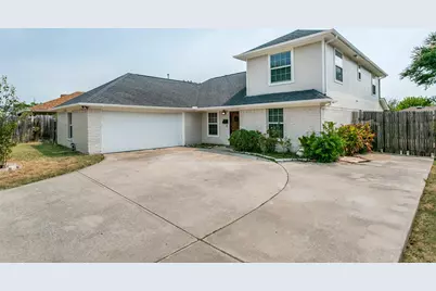 2124 Brentwood Lane, Carrollton, TX 75006 - Photo 2
