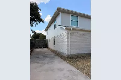 2124 Brentwood Lane, Carrollton, TX 75006 - Photo 26