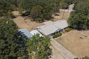 631 Welch Ln, Gun Barrel City, TX 75156 - Photo 2