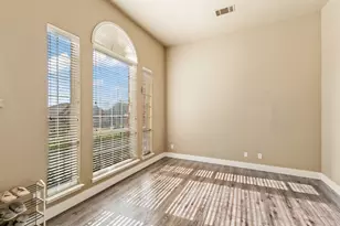 1464 Summerhill Dr, Carrollton, TX 75007 - Photo 10