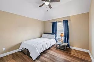 1464 Summerhill Dr, Carrollton, TX 75007 - Photo 18