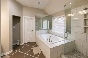 7015 Chackbay Ln, Dallas, TX 75227 - Photo 10